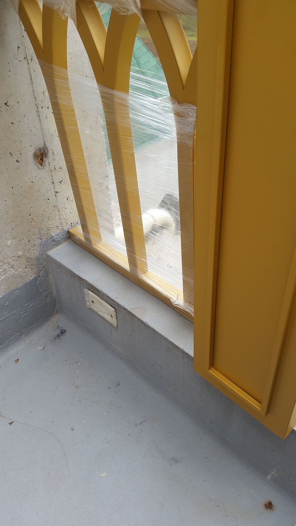 Fabricación de Ventanas y Rosetón para Iglesia en Bogotá