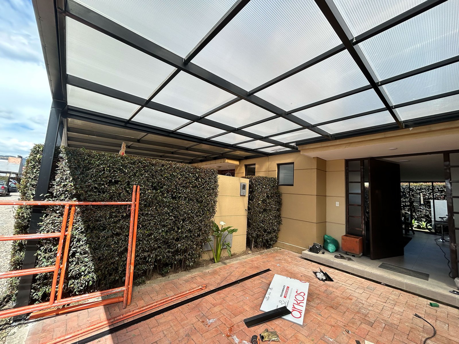 Pergolas y Barandas Metálicas en Cajicá