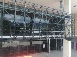 Estructura para pantalla en Corferias